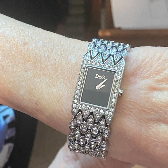 Dolce and Gabbana Silver Tone Watch Crystal Bezel and Bracelet - Picture 11 of 14